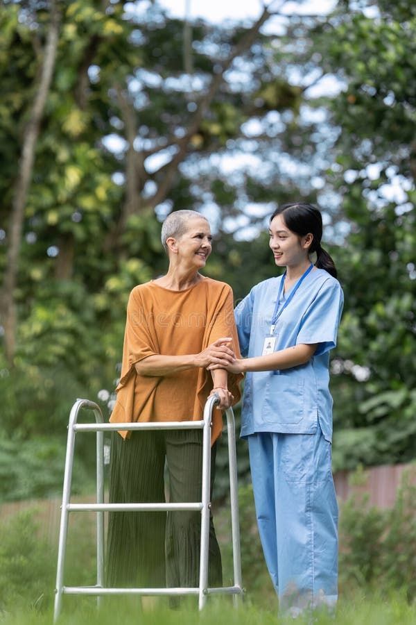 FlexCare support worker and participant at a community centre